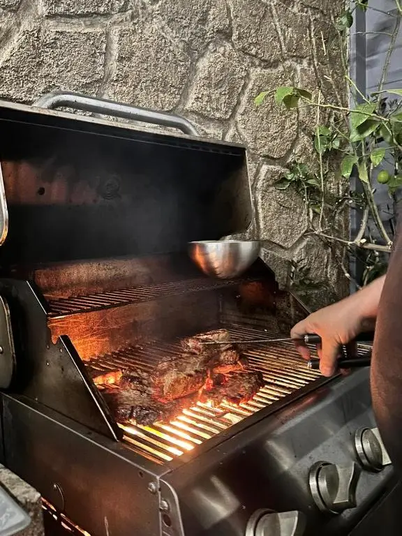 Άποψη αυλής 04 AVM Superior Suite